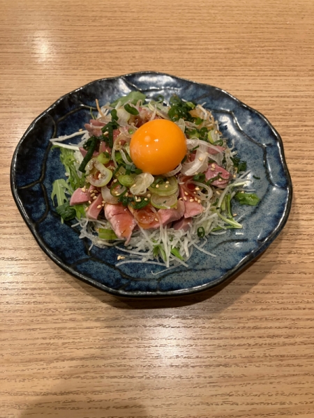 低温調理の肉刺しユッケ