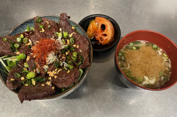 牛ハラミステーキ丼
