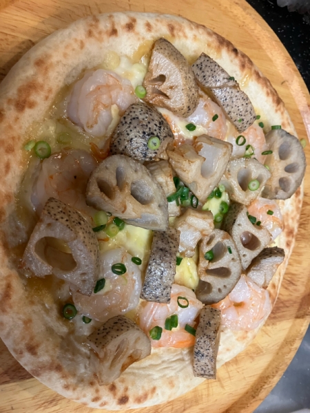 エビと蓮根の味噌ピザ
