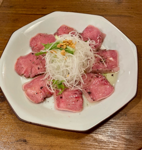 低温調理タンのカルパッチョ